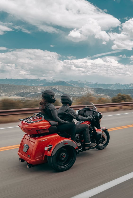 三轮车系摩托车