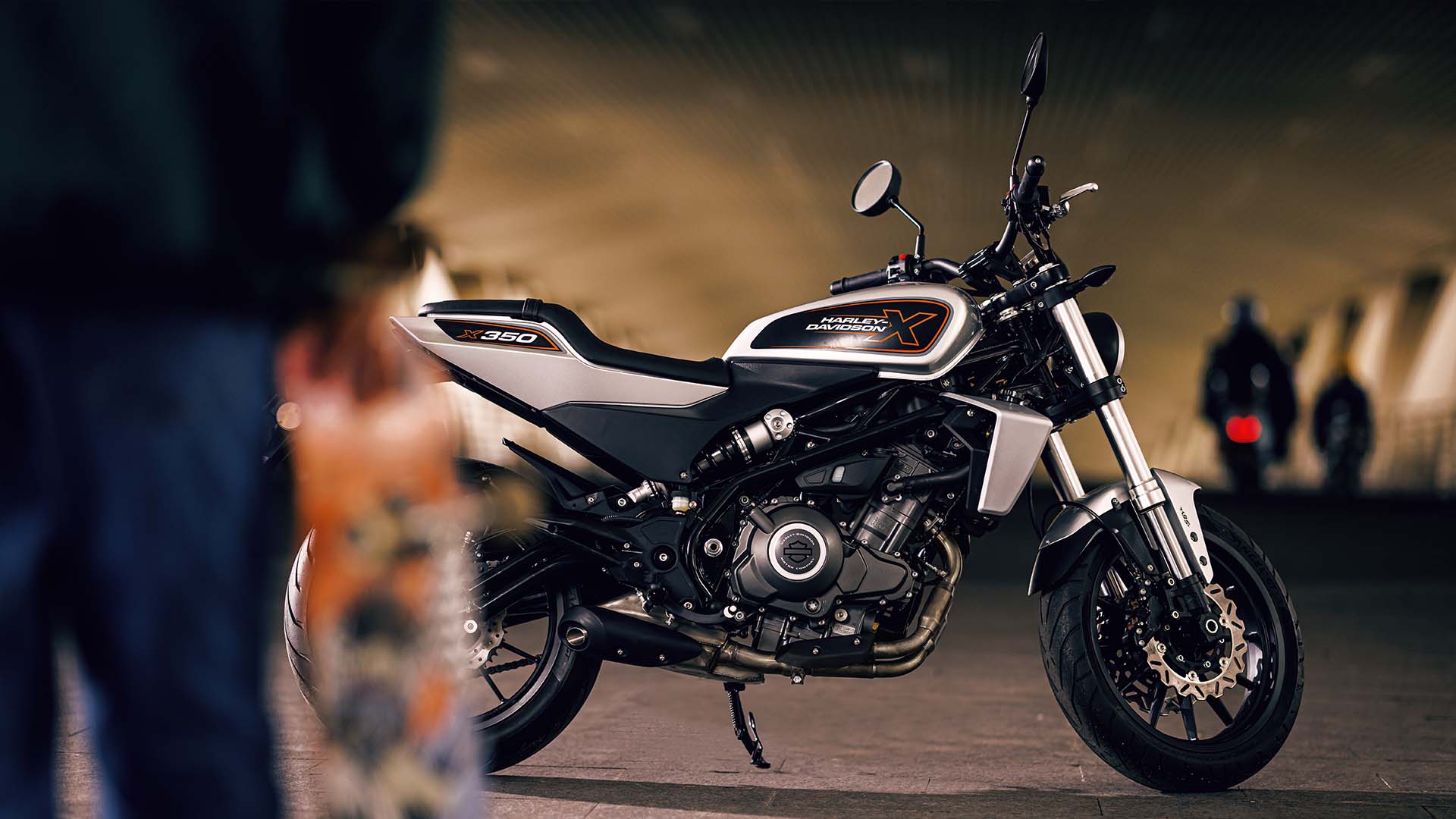 H-D X 350 beauty shot