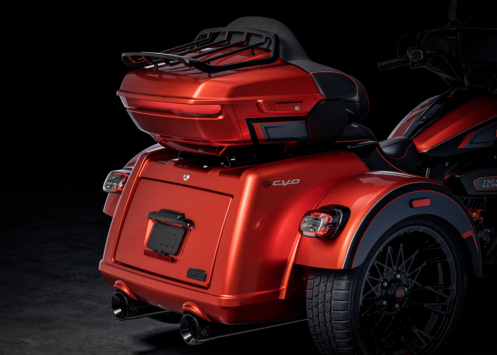 全新后备箱与Tour-Pak® 一体化设计