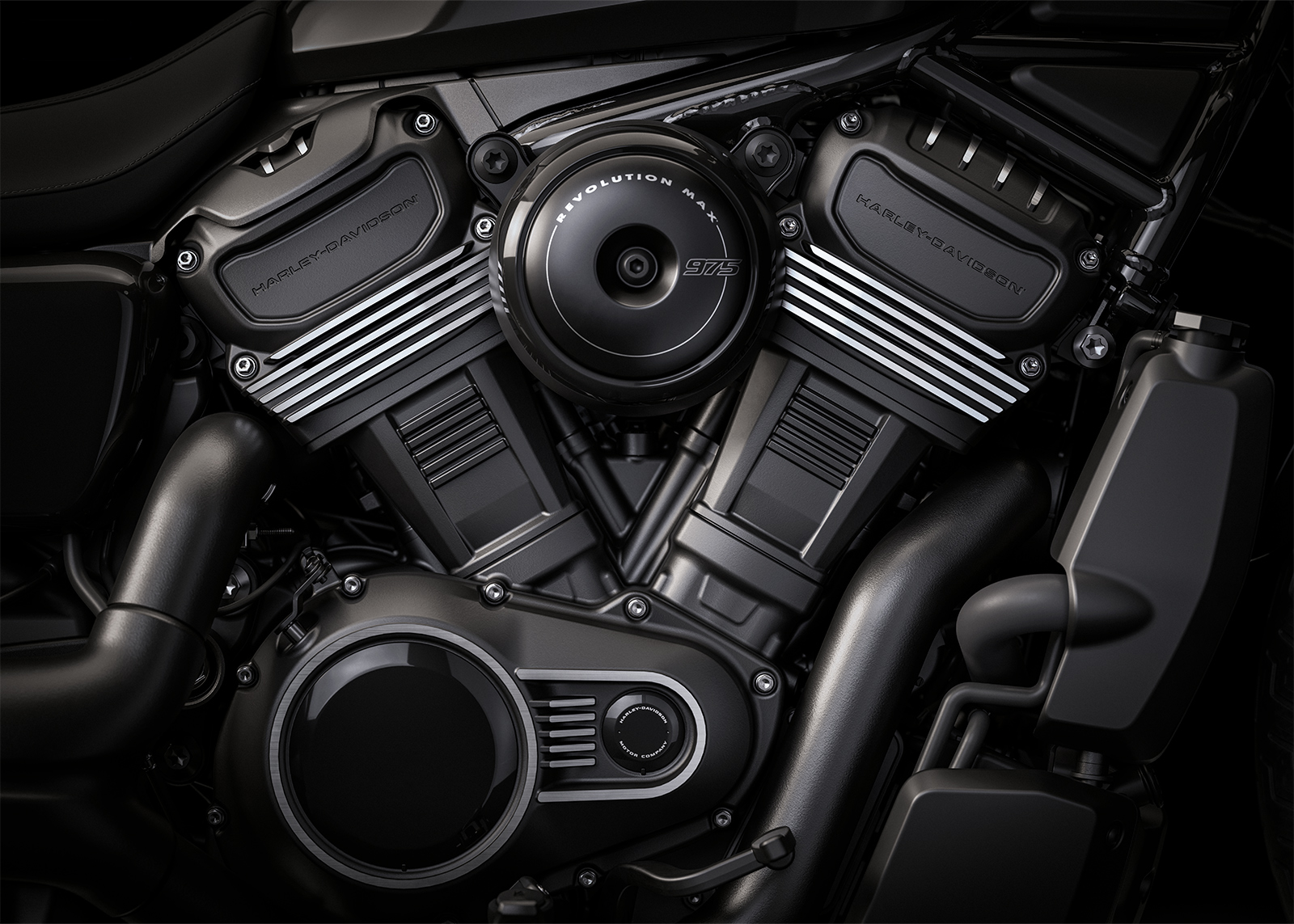 响应迅捷的Revolution® Max 975T发动机