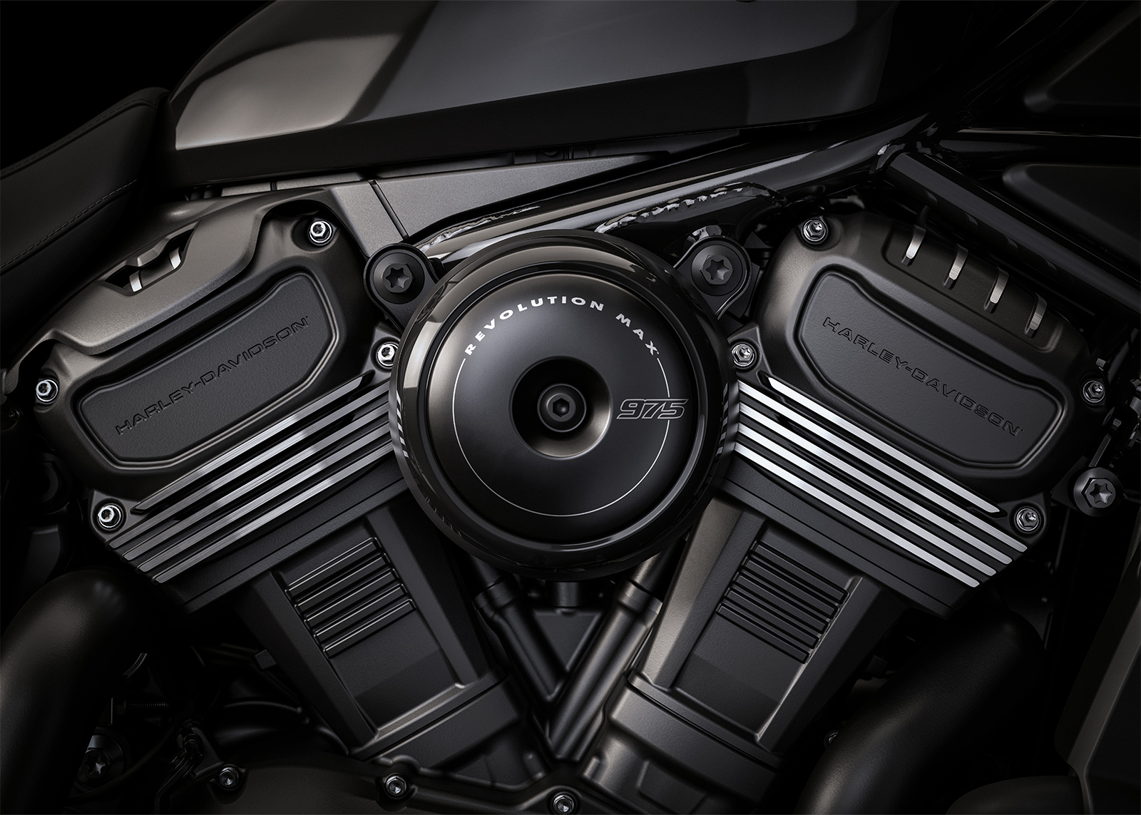 响应迅捷的Revolution® Max 975T发动机